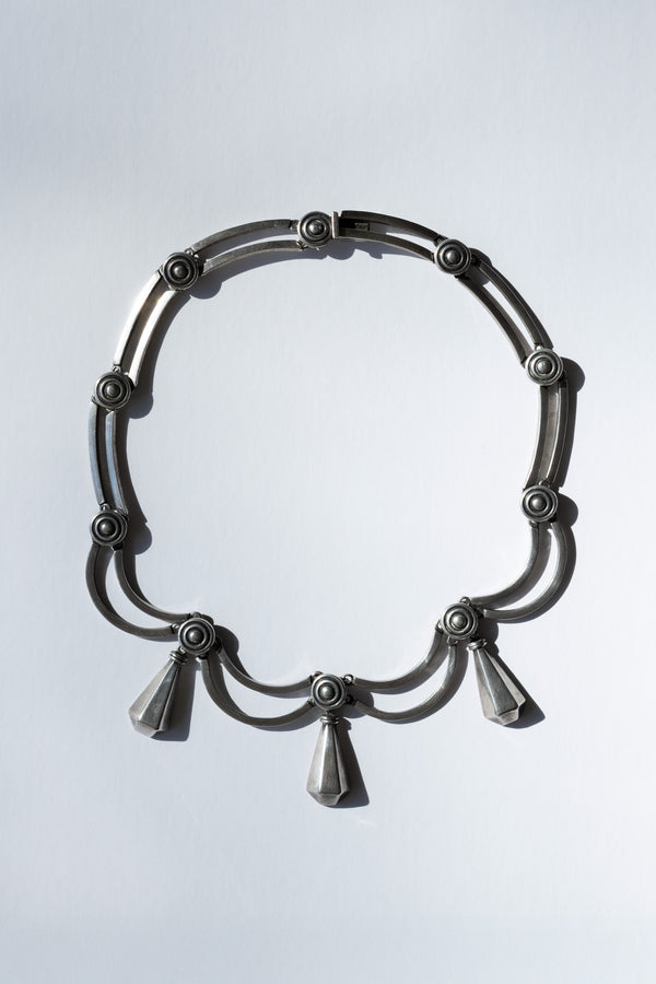 Vintage Los Castillo Taxco sterling silver necklace with double scalloped links and three pendulum pendants