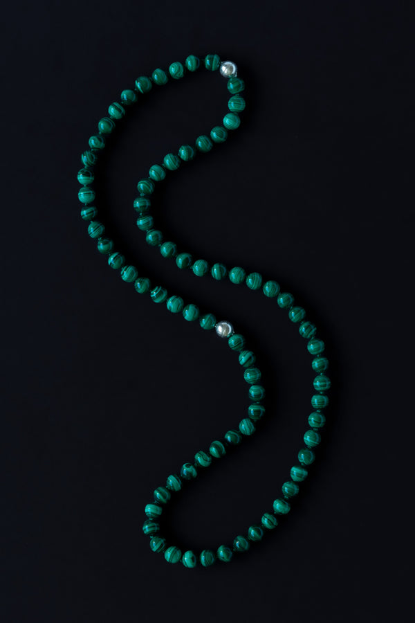 Ouvelle Modern Matriarch Malachite Beaded Necklace and Bracelet Set Connected with Silver Magnetic Clasp