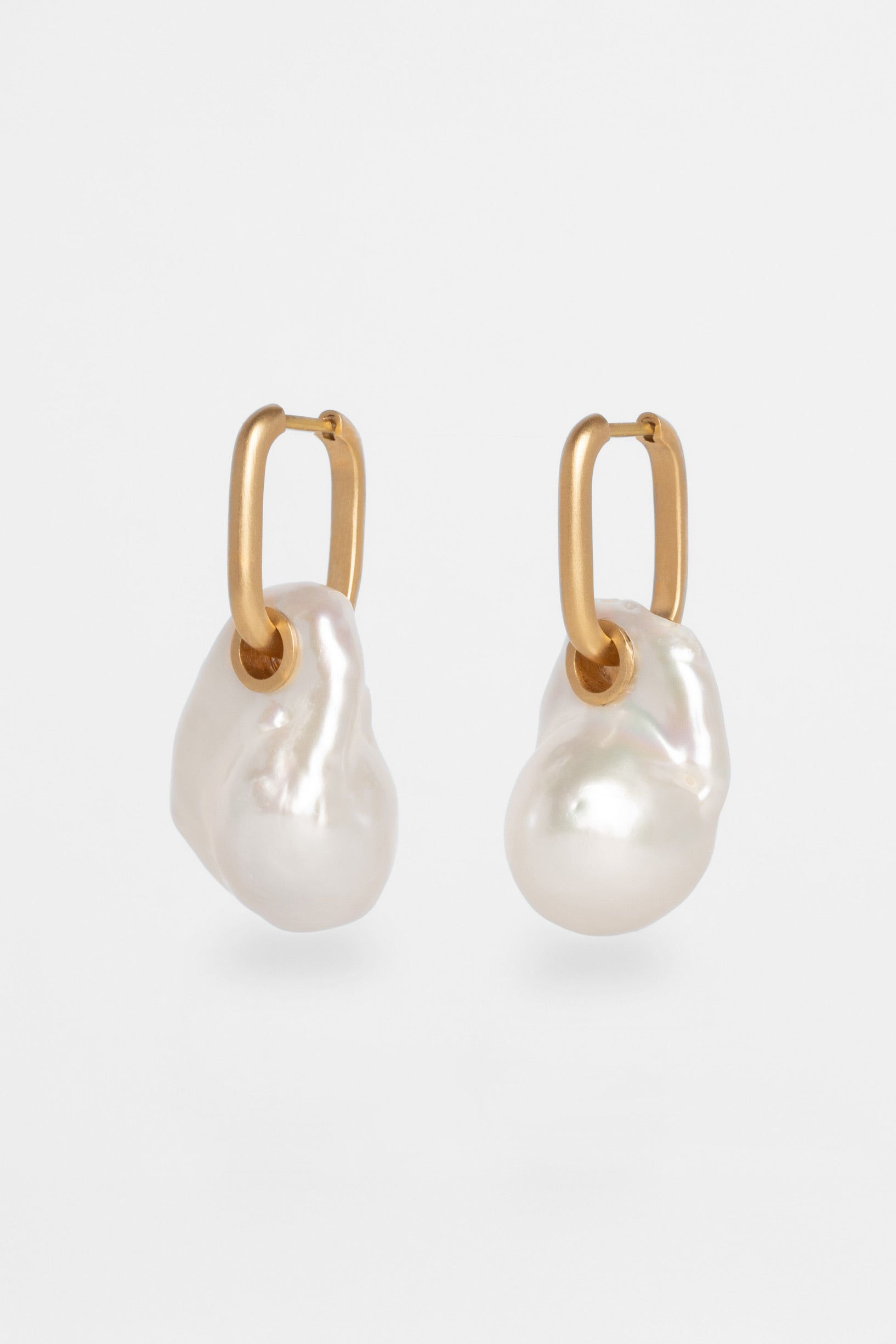 Mother Of Pearl Baroque Pearl 18k Gold Earrings On White Background